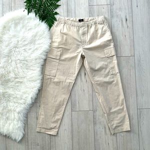 Like New - Theory Women’s Cargo Beige Pants